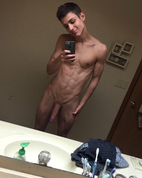 Cute nude mirror boy