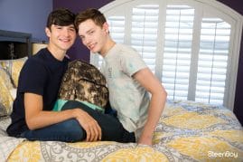 Gay twinks Spencer Locke and Nathan James