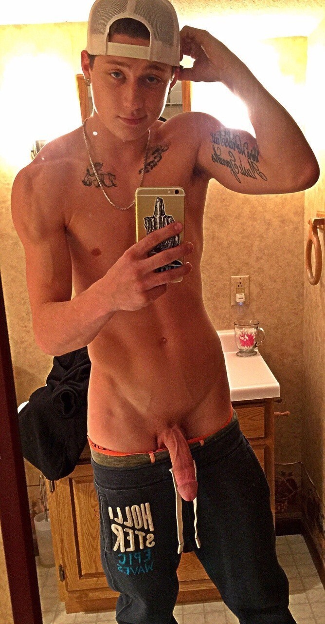 Nude boy selfie